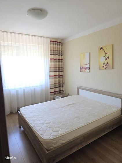 Apartament cu 3 camere în Cetate