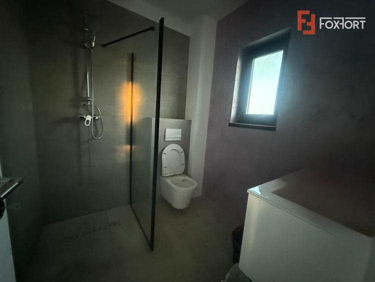 Duplex cu 5 camere cu Teren 300 Mp în Chișoda