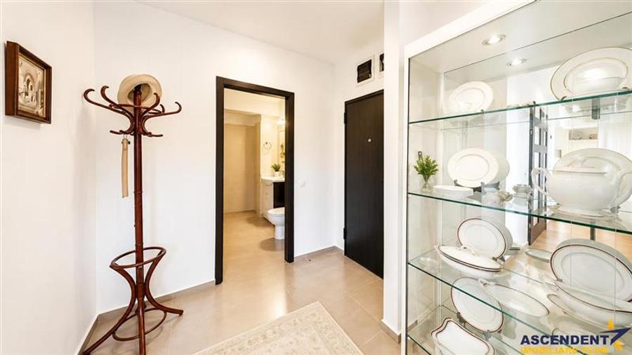 Apartament cu 2 camere decomandat, mobilat în Centrul Civic