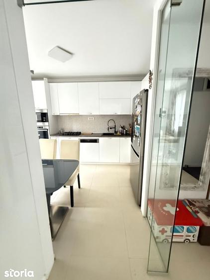 Casa tip triplex 144 mp utili vedere spre parc Sector 1 - 16