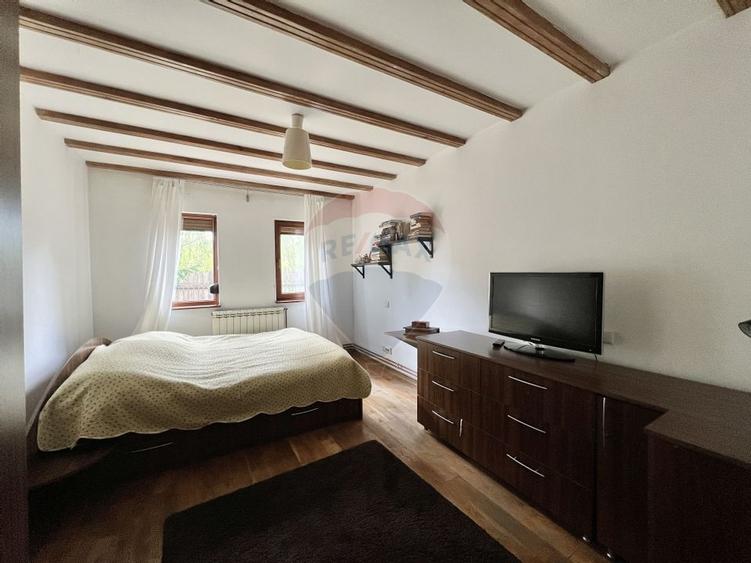 Casa de lemn cu teren generos de 1312 mp de vanzare in Fundulea - 15