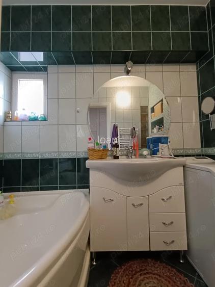 Apartament 4 camere, Deva, zona centrala, in apropiere de Pia?a ?i Centrul comercial Ulpia