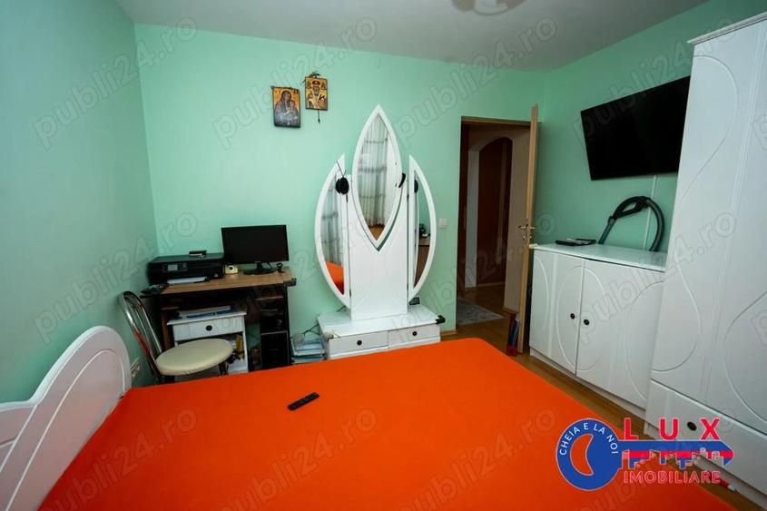 ID 2989 Apartament 2 camere - ETAJ 1 - Cartier C5 - 12