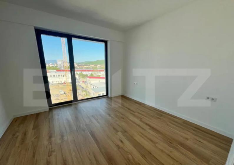 Apartament 3 camere, finisat lux, bloc nou, zona de Sud - 7