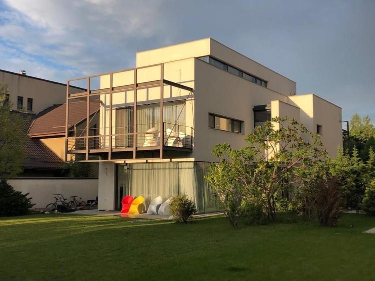 Vilă Individuala | Locație premium | Panouri solare - 2