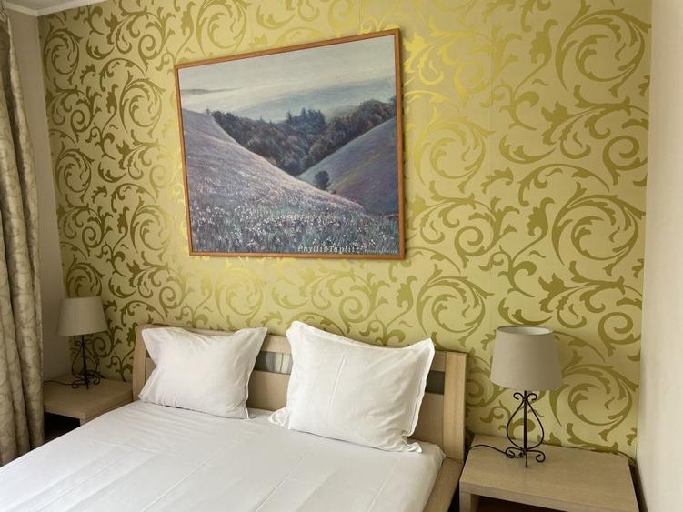 Apt. 2 camere mobilate, et.4, Calea Victoriei, bloc solid, vedere Palatul Regal - 9