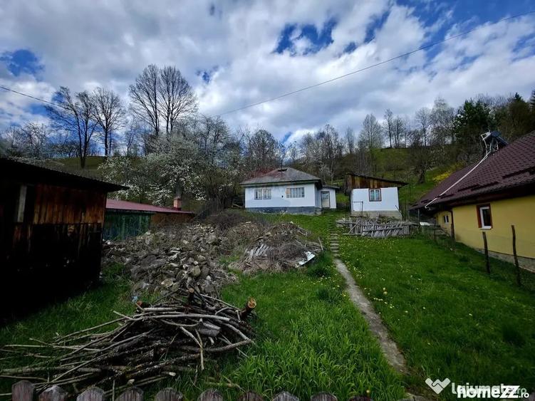 Teren de 711 mp, în Hangu
