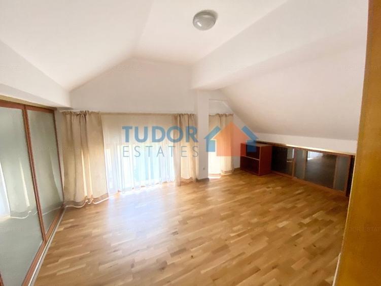 Vila superba cu 5 dormitoare de vazare in complex cu piscina - 25