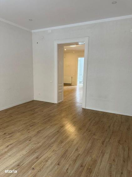 Apartament spa?ios cu 4 camere, centrul Aradului nemobilat -SPATIU - 5