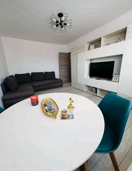 Inchiriez apartament cu 2 camere / Proprietar - 4
