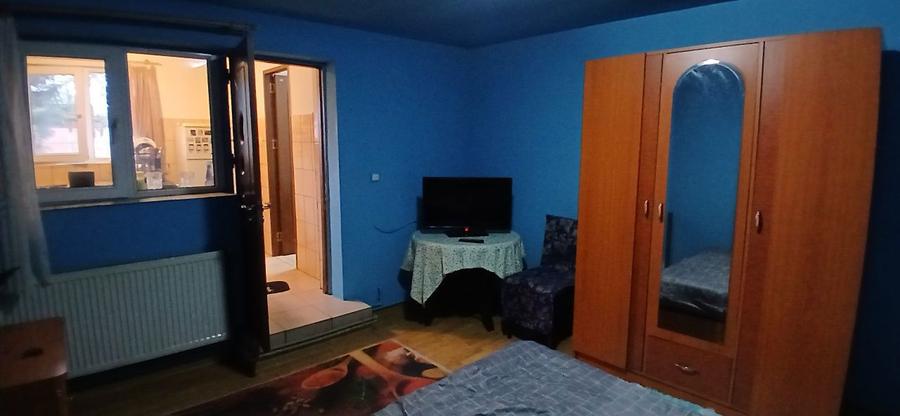 Inchiriez garsoniera curte - 4