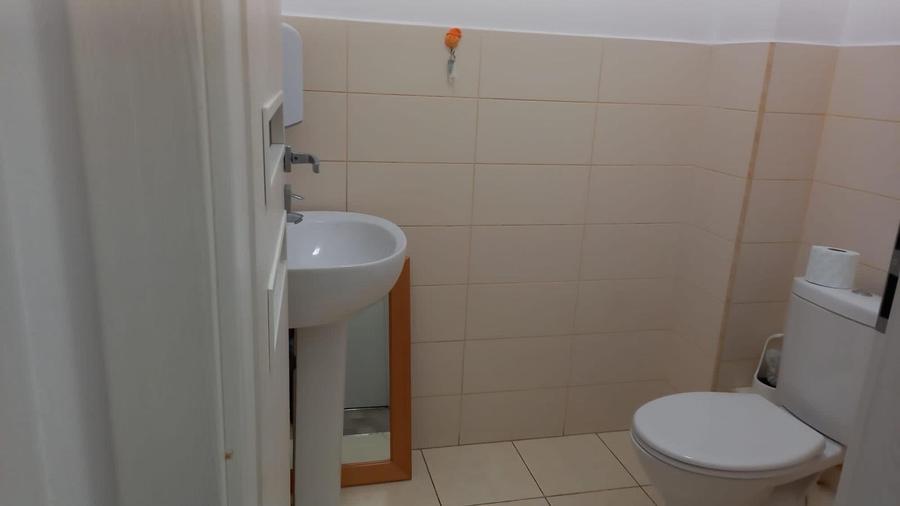 3 BIROURI SI O BUCATARIE  ETAJUL 1 IN  BLOCUL "CASA OPTIMA" LANGA KAUFLAND - 10