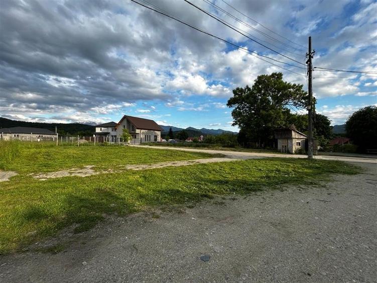 Teren  intravilan premium zona 0 in Talmaciu - 1