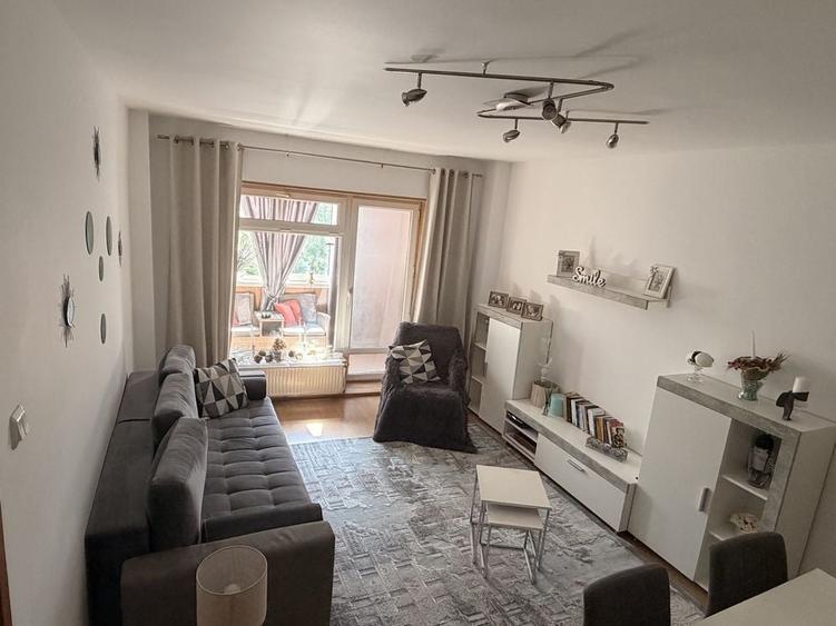 Apartament 3 camere - centru - 2