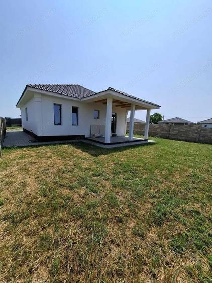 COMISION 0% | Casa Individuala | Comuna Padureni | 4 Camere - 4