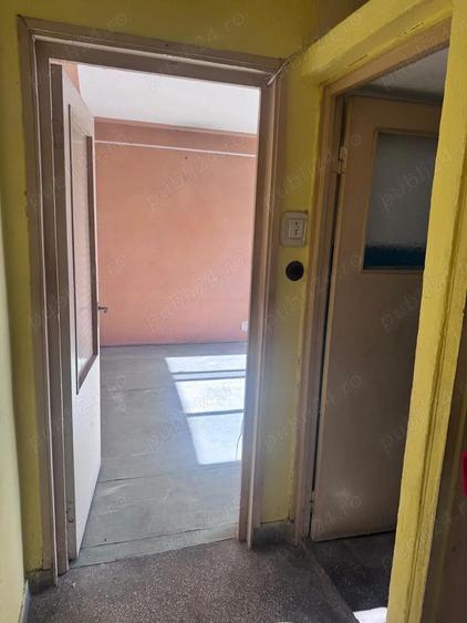 Vand apartament de doua camere - 1
