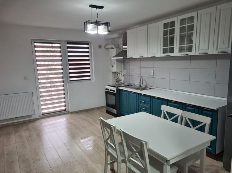 Inchiriez apartament doua camere - 8