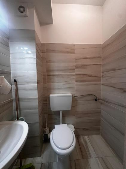 SECTOR 4- APARTAMENT 3 CAMERE 2 BAI - Etaj 1 - 13