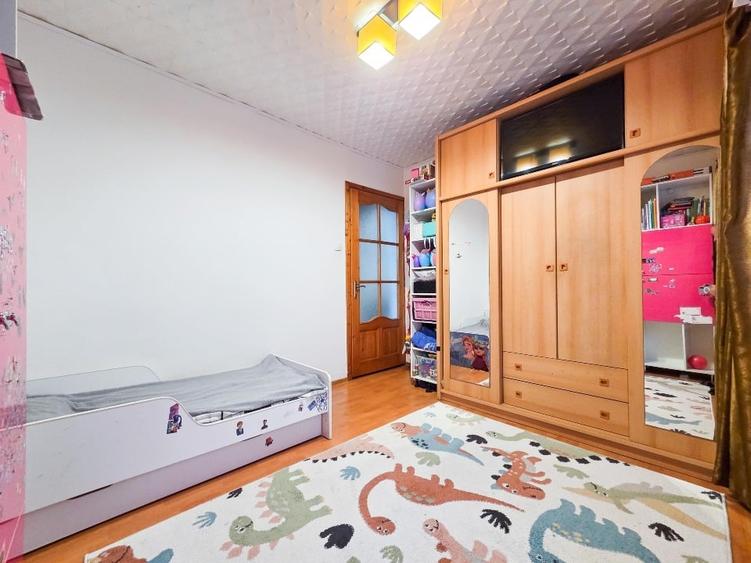 Apartament 3 camere semidecomandate, etaj 1, zona Zimbru, Miron Costin - 9