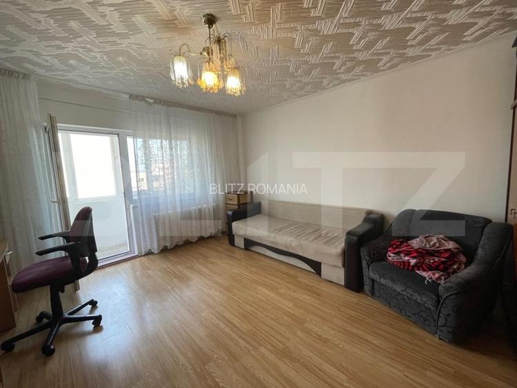 Apartament 3 camere, 70 mp, decomandat, zona strazii Zorilor Apartament 3 camere, 70 mp, decomandat, zona strazii Zorilor