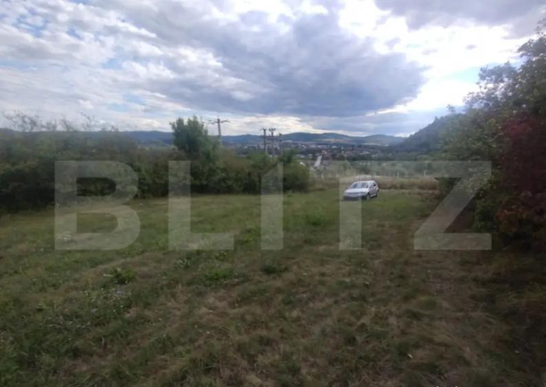Teren extravilan in suprafata de 35 de ari, zona Beclenut, i - 1