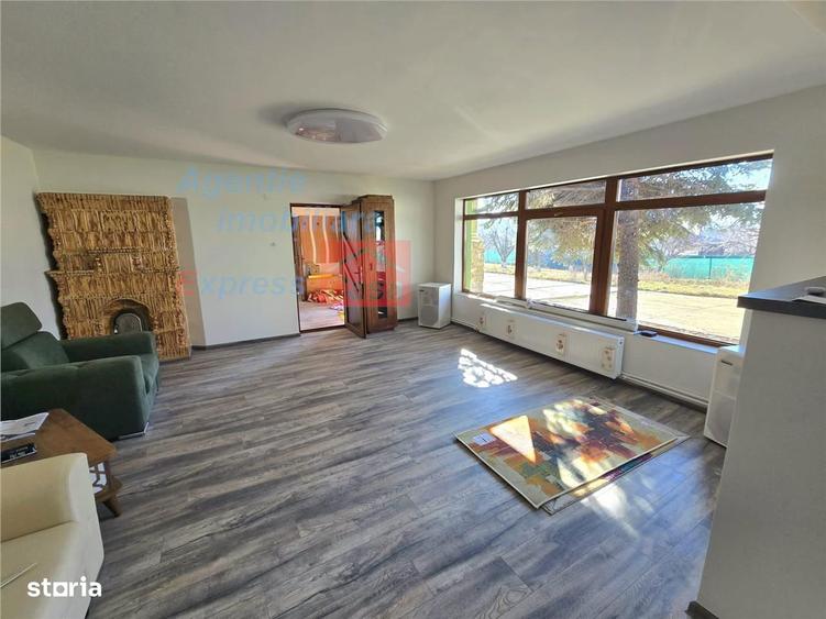 Casa renovata complet + Hala 160 mp de inchiriat in Holboca, 10 minute - 1