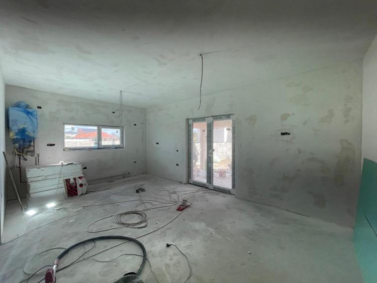 Duplex 4 camere la asfalt Urseni - 1