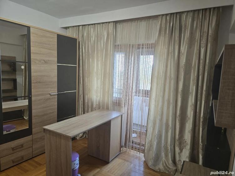 Inchiriez apartament 3 camere zona gara Constan?a. - 9