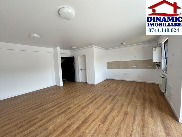 Ap. 1 cam, et. 3, 41 mp. Preț 42.148 € + TVA 21%-COMISION 0% - 6