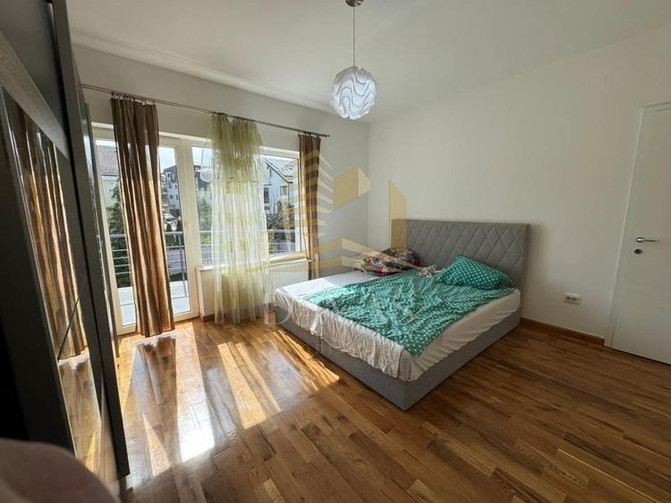 Vilā individuală 7 camere | 320mp | 740mp teren + Garaj inclus in preț | Zorilor - 7