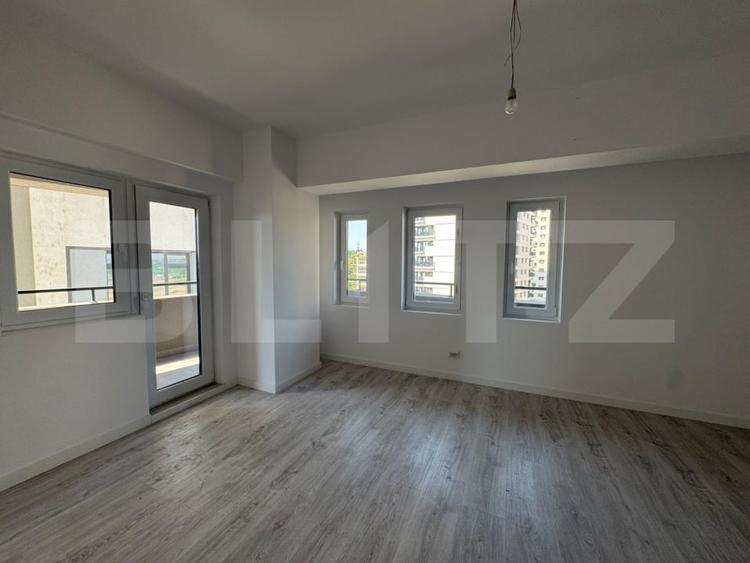 Apartament de vanzare, cu 2 camere, etaj intermediar, zona Tatarasi - 1