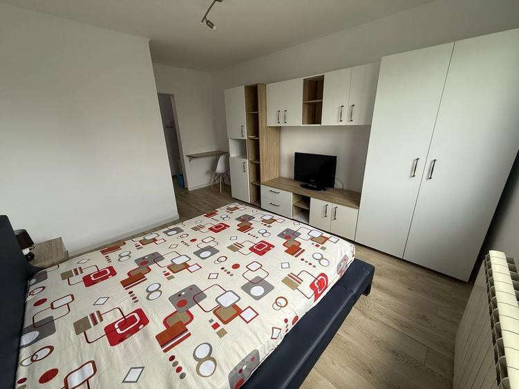 Vand garsoniera mobilata si utilata. - 1