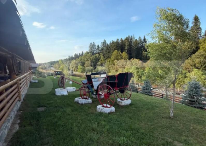 Cabana din lemn rotund, 2 camere, 140 mp, teren 2800 mp, Pal - 9