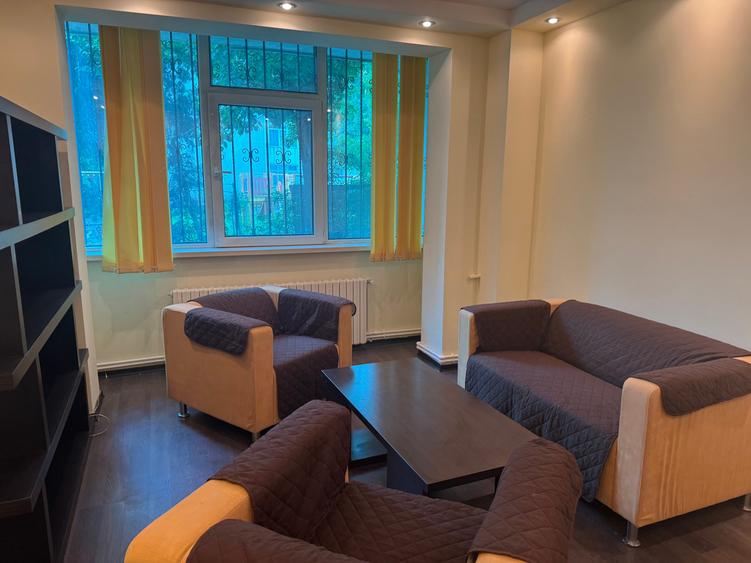 Oferim spre închiriere apartament cu 3 camere la parter - 1