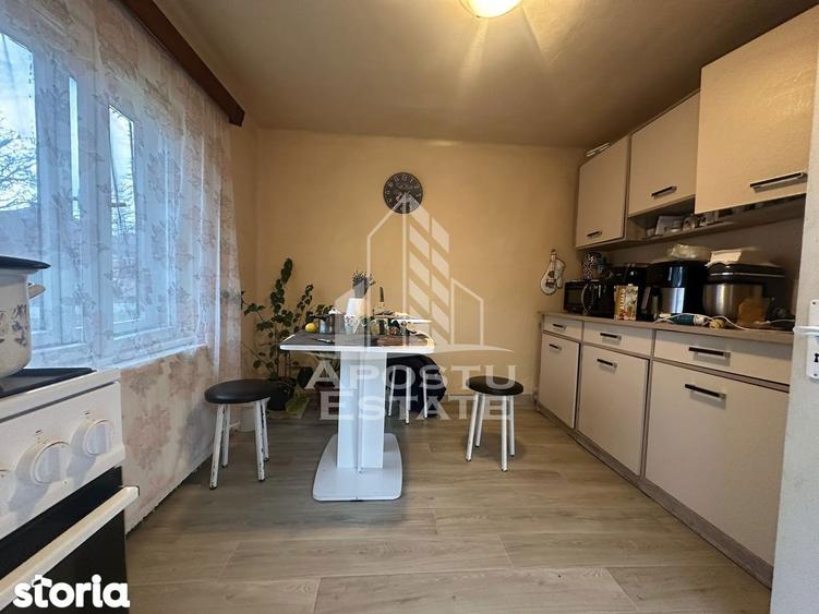 Casa individuala de vanzare, 3 camere, teren 933 mp, Utvin, Timis - 1