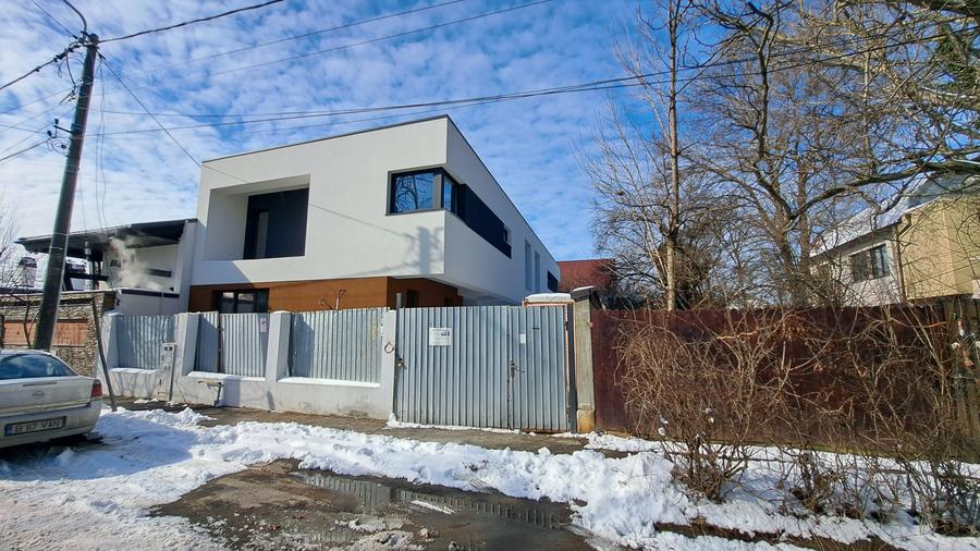 VILA SUPERBA CU 5 CAMERE AMPLASATA IDEAL - 1