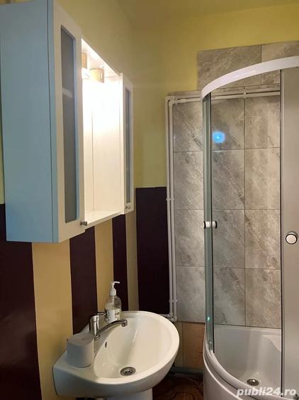 Inchiriez camera camin tip garsoniera - 2