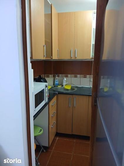 Inchiriez Garsoniera etaj 2 str Alion - 3