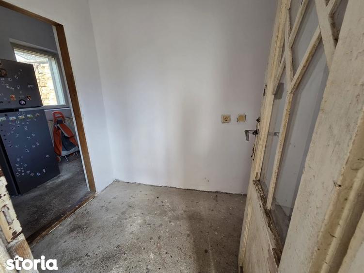 Casa ultracentrala + spa?iu comercial | Teren 193 mp, Targovi?te - 11
