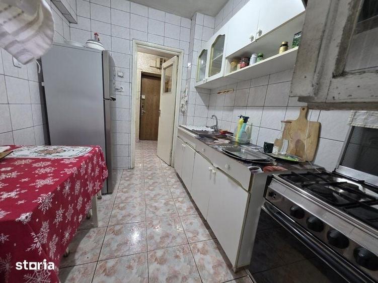 Apartament cu 3 camere decomandat în Muncii