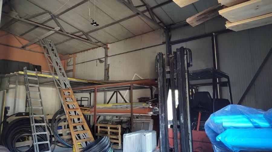 🏢   Hala depozitare  - suprafata utila 130mp. |  Parcare  |  Apusului – Sector 6 - 1