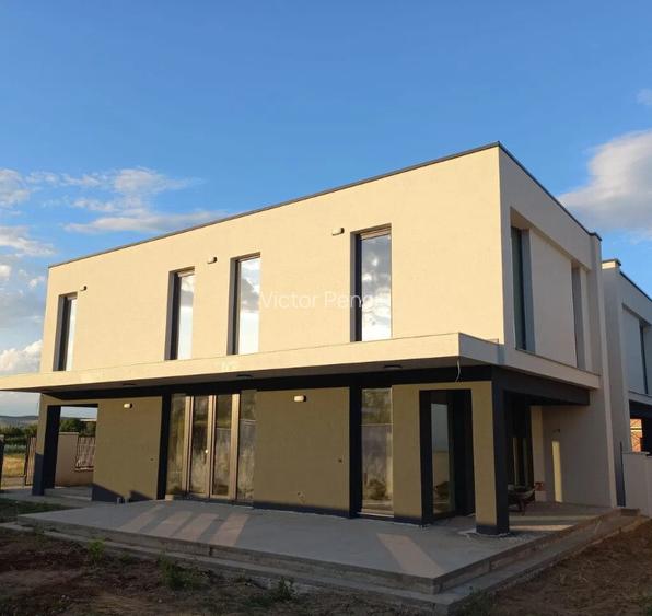 Casa moderna tip vila in Alba Iulia zona Penny Micesti Casa moderna tip vila in Alba Iulia zona Penny Micesti