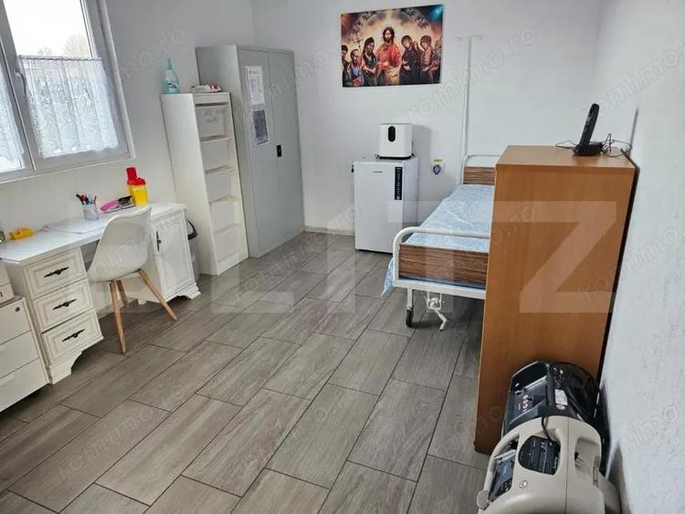 Azil de batrani complet echipat de vanzare - la 40 km de Timisoara - 2