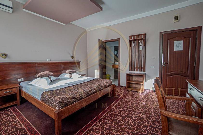 Hotel 3 Stele de Vânzare la  Delfinariu, aproape de Mamaia - 34