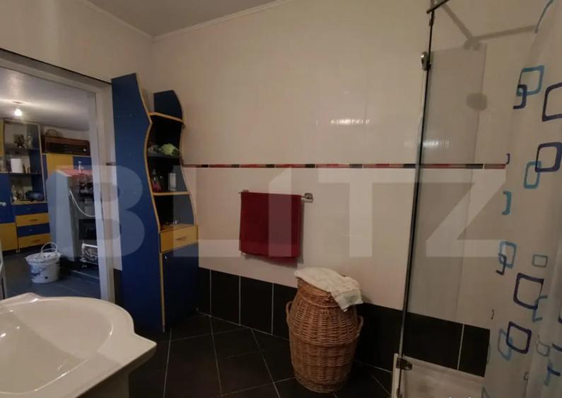 Casa cu 3 camere ?i un teren de 600 mp - 11