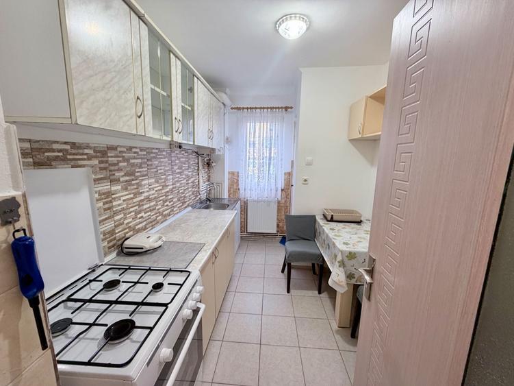 Apartament cu 2 camere semidecomandat în Vasile Aaron