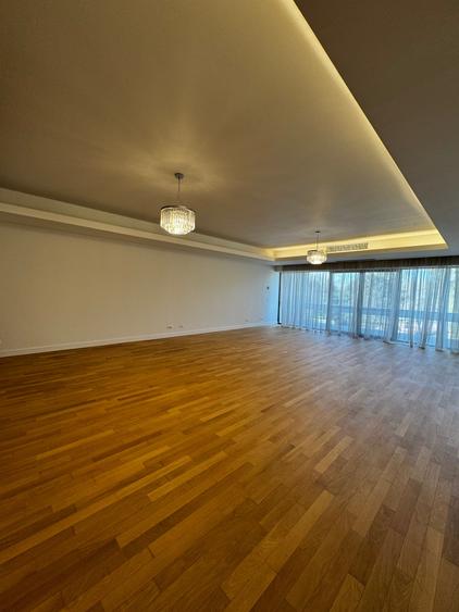 Nordului first line//3-bedroom apartment//terrace//park view - 1