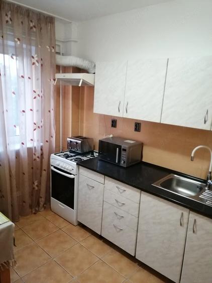 Apartament cu 3 camere decomandat în Ultracentral