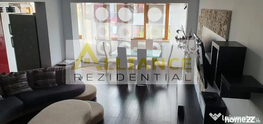 Apartament cu 5 camere decomandat în Central