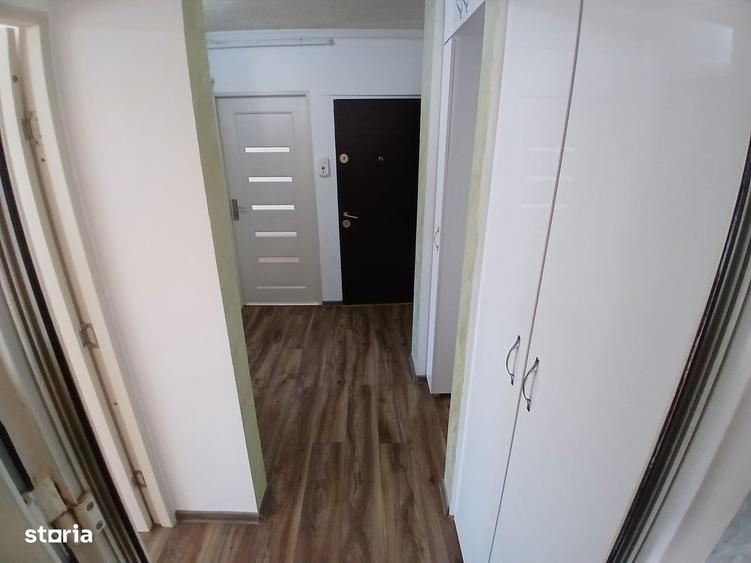 Apartament cu 2 camere decomandat în Est